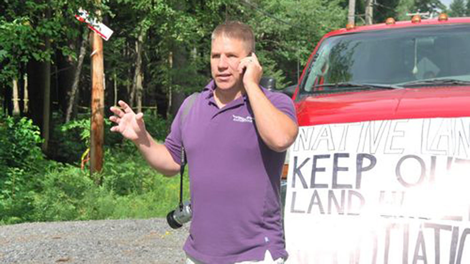 Steve is on scene covering a land dispute (I’m talking to K103 Radio in Kahnawake) in Kanesatake which, thanks to the people, saw a non-Native developer kicked out of the Pines without violence, stopping further construction and desecration in a very sacred area of his hometown.